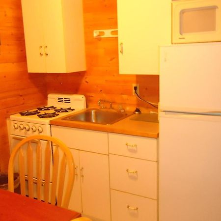 Dreamland Motel Moose Jaw Buitenkant foto