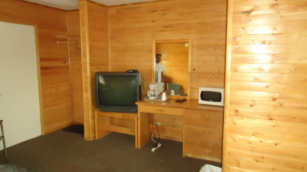 Dreamland Motel Moose Jaw Buitenkant foto