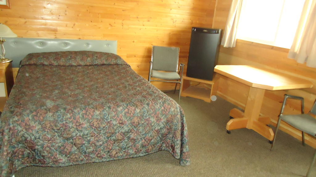 Dreamland Motel Moose Jaw Buitenkant foto