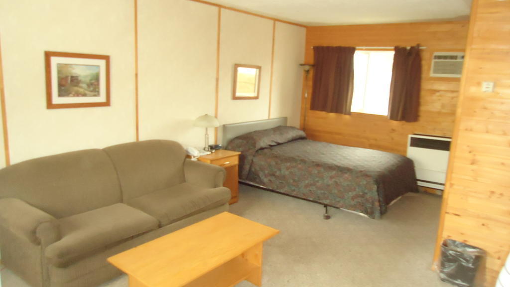 Dreamland Motel Moose Jaw Buitenkant foto
